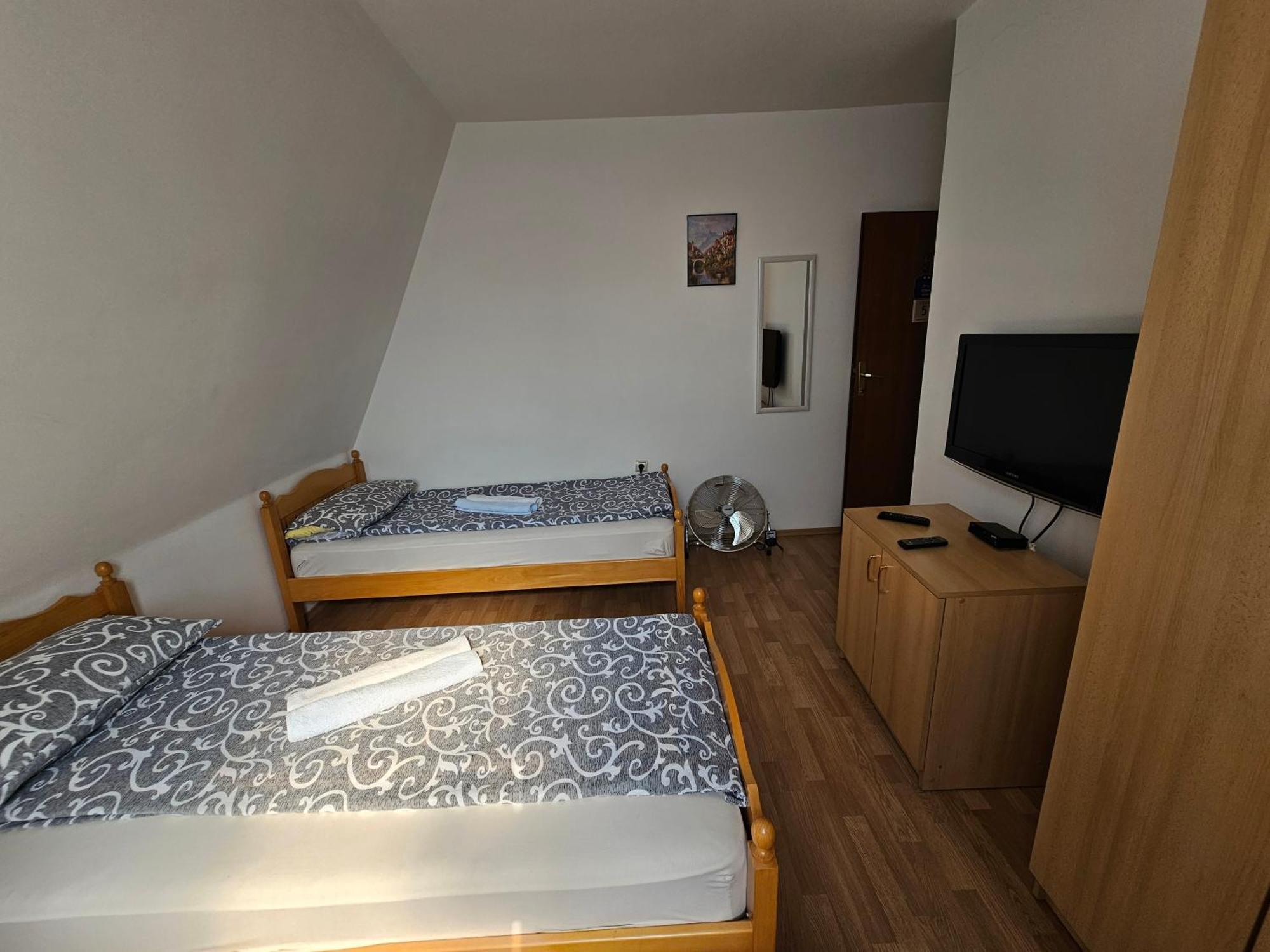 Hotel Aleks Sobe Banja Koviljača Zewnętrze zdjęcie